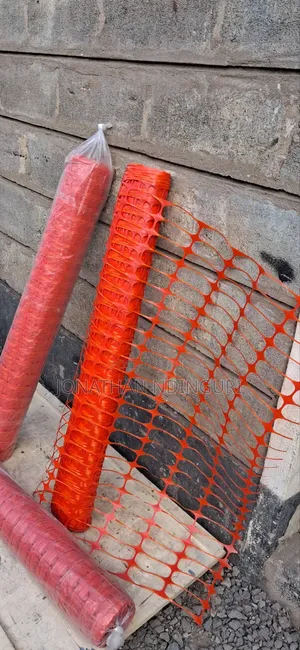 Orange Plastic Safety Net – Construction Site Protection