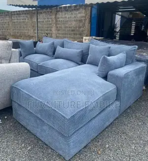6 Seater L-Shaped Sofa in Grey Bubble Fabric