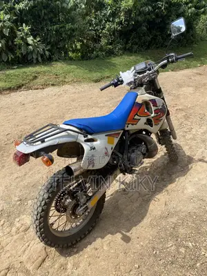 KTM 1999 White