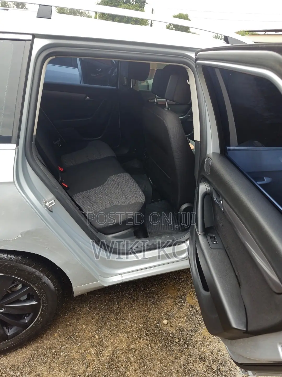 Volkswagen Passat 2011 Silver