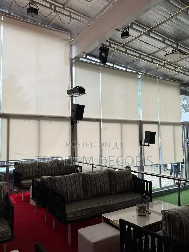 Modern Horizontal Blinds