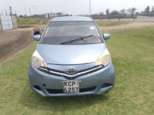 Toyota Ractis 2011 Blue