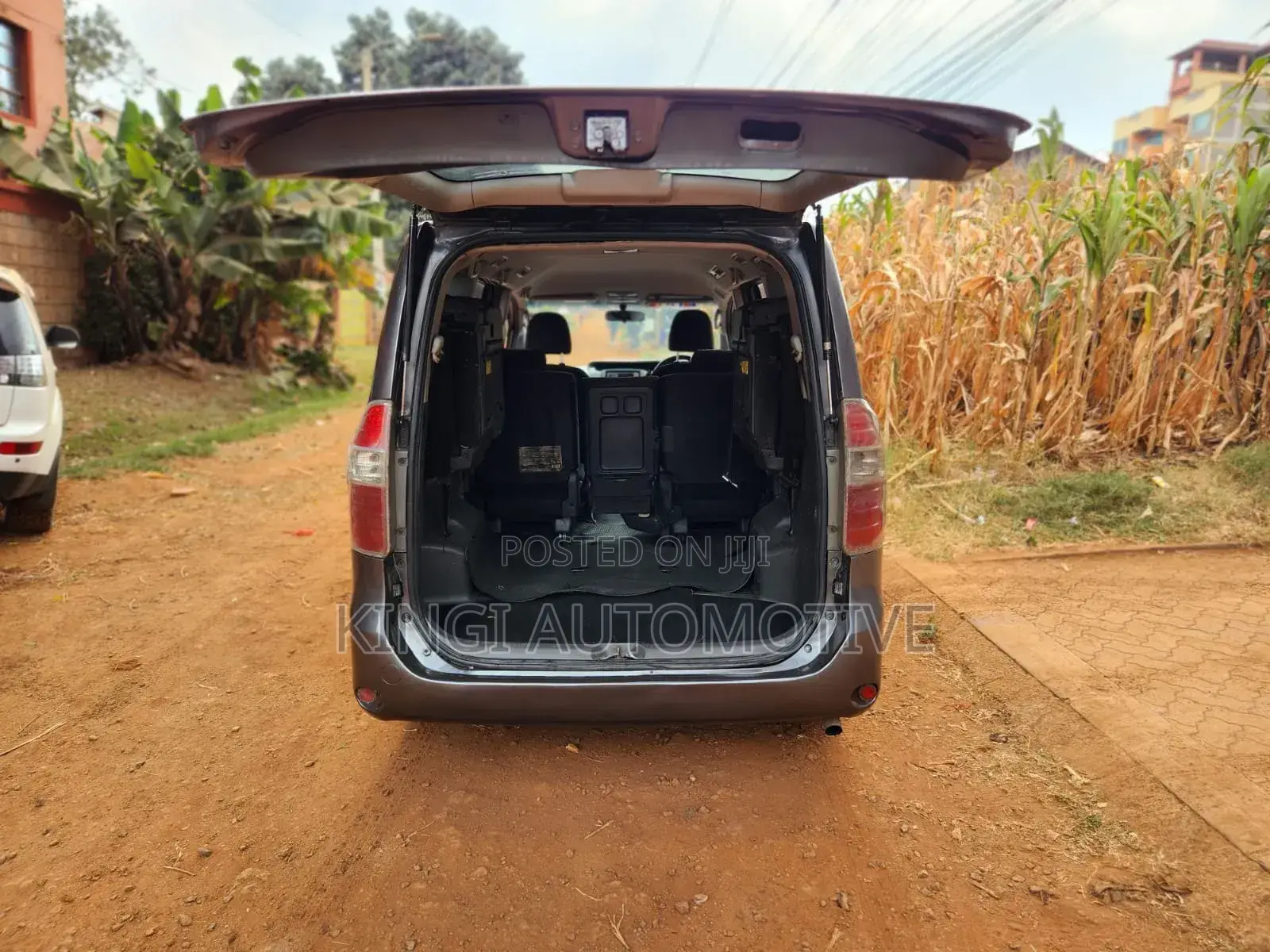 Toyota Noah 2010 Gray