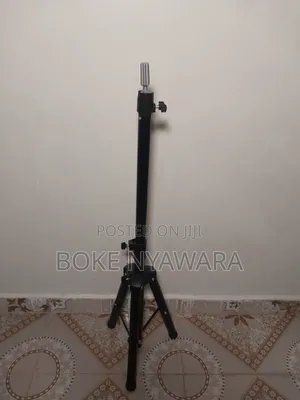 Canvas Head and Tripod
