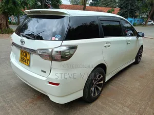 Toyota Wish 2012 White