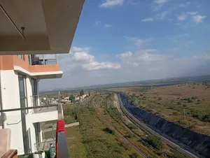 3bdrm Block of Flats in Hotel 67 Area for rent