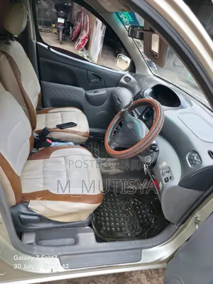Toyota Fun Cargo 2003 Gold