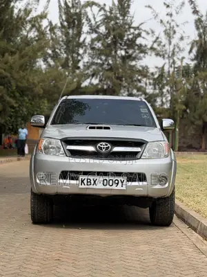 Toyota Hilux 2007 Silver