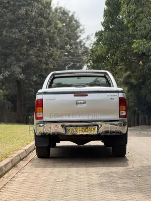 Toyota Hilux 2007 Silver