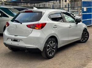 Mazda 2 2019 Silver