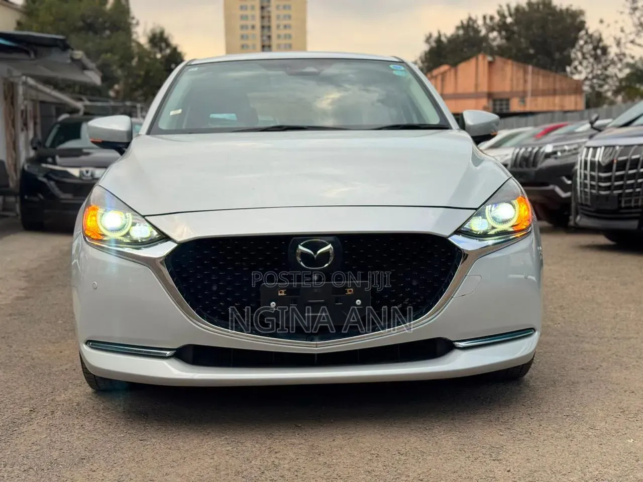 Mazda 2 2019 Silver