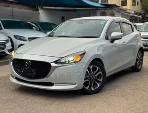 Mazda 2 2019 Silver