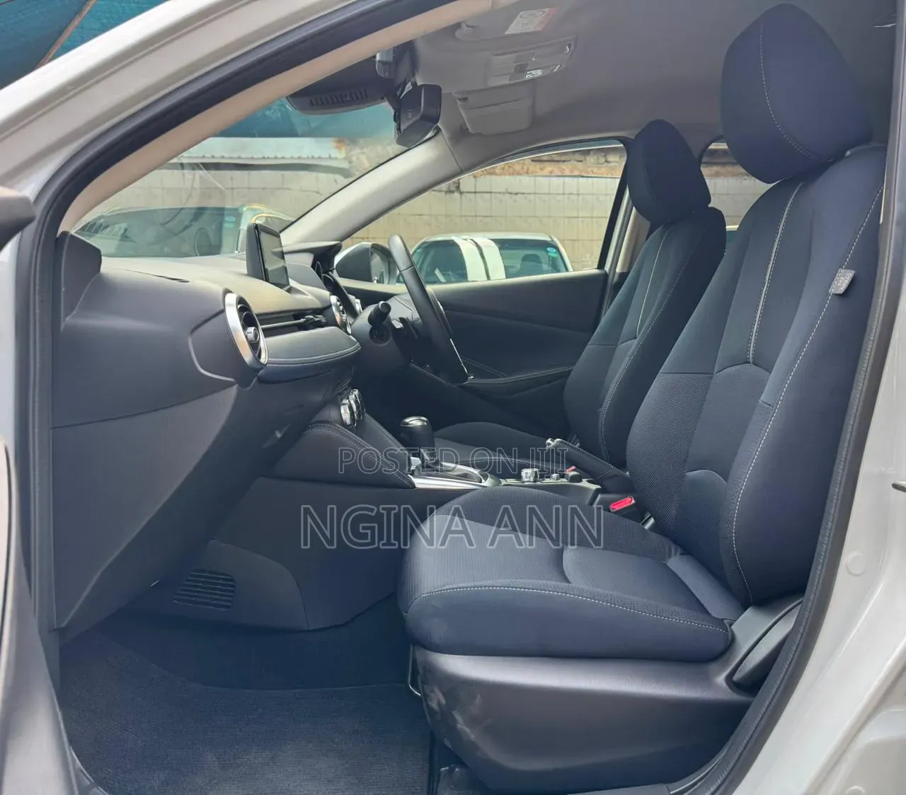 Mazda 2 2019 Silver