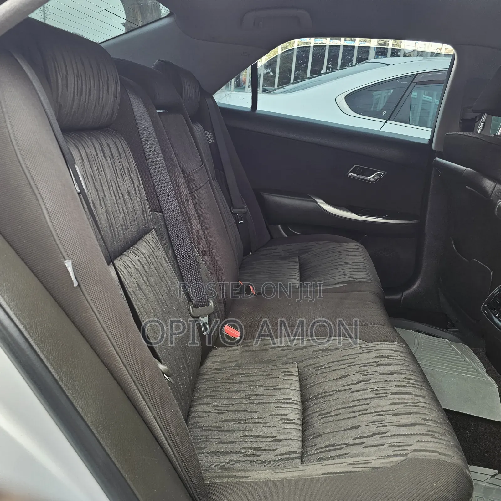 Toyota Crown 2011 Silver