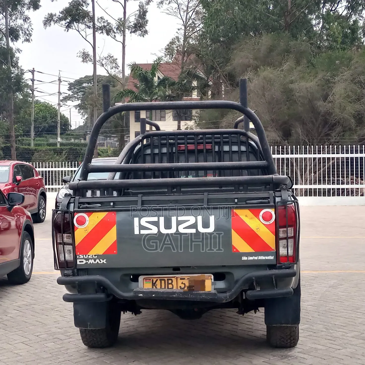 Isuzu D-MAX 2021 Gray