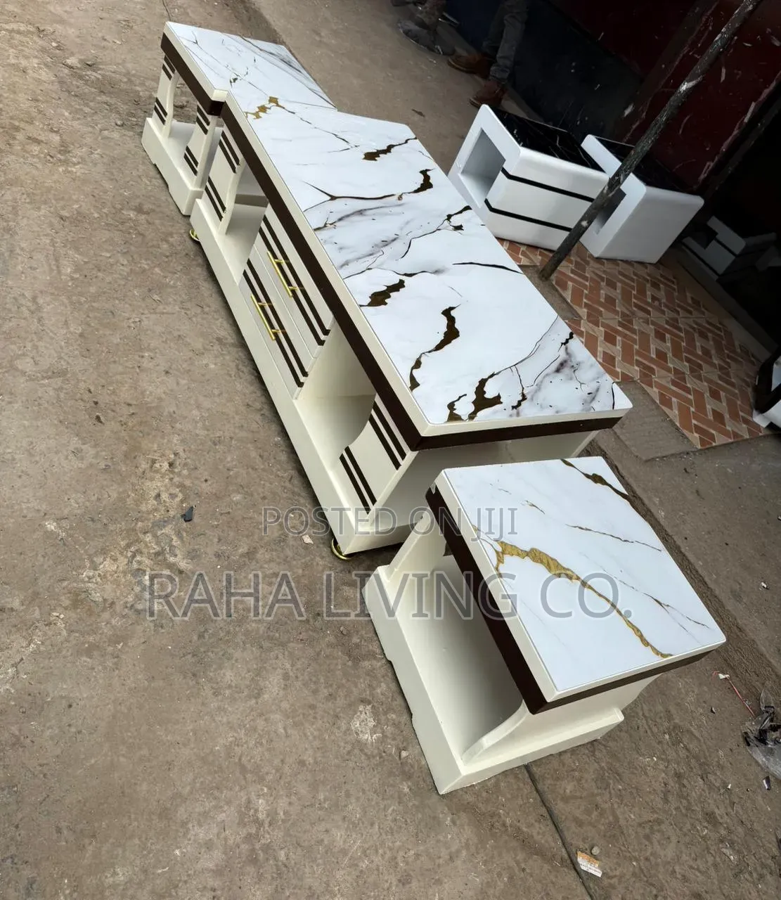 Coffee Table | Glass or Marble Top | With Stools