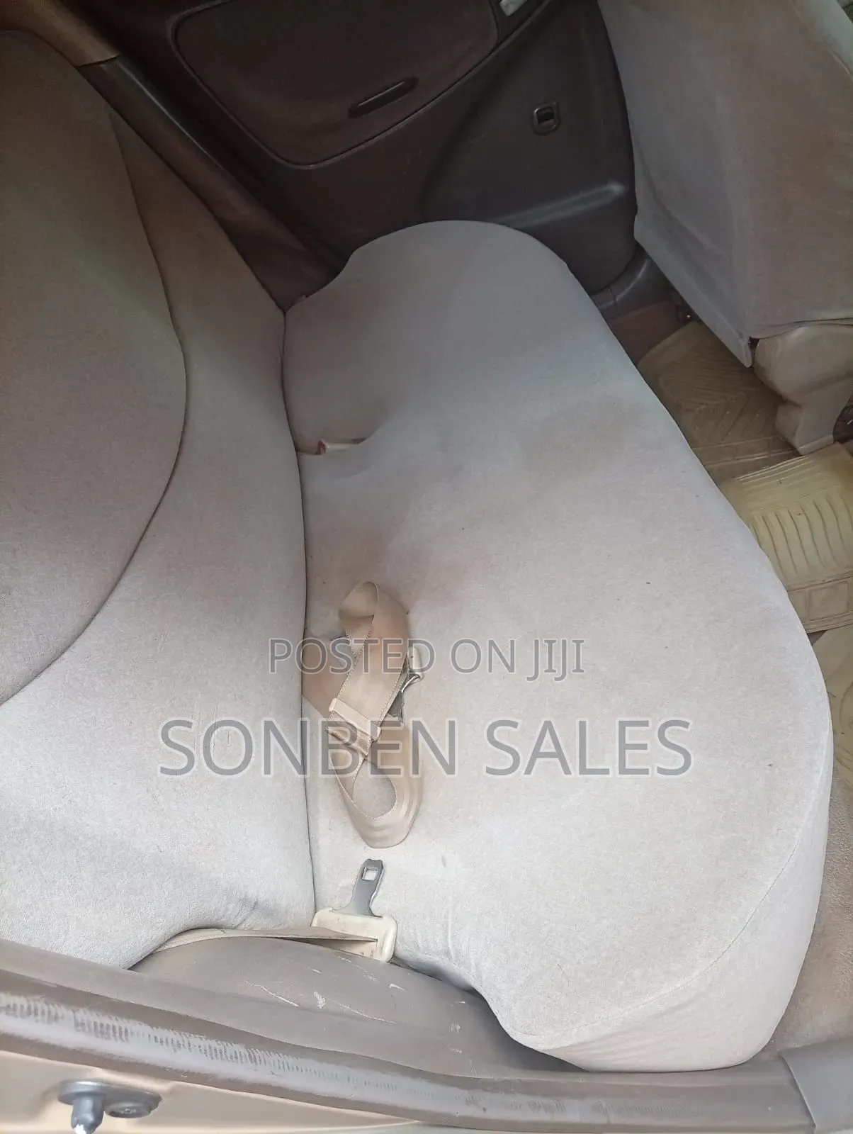 Toyota Platz 2005 Beige