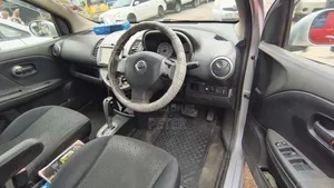 Nissan Note 2011 Silver