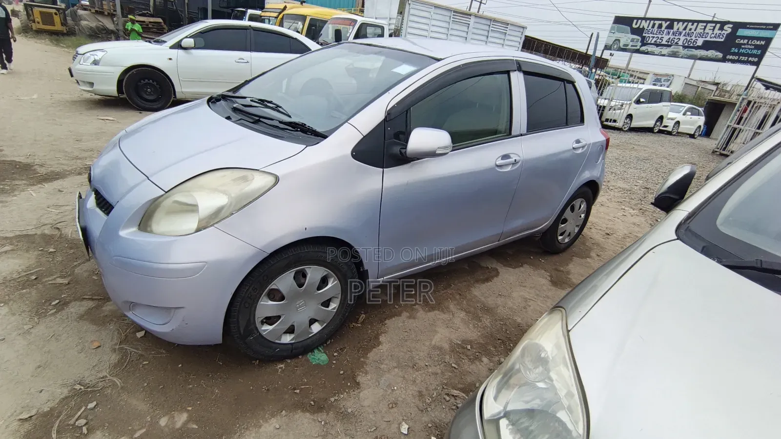 Toyota Vitz 2008 Silver