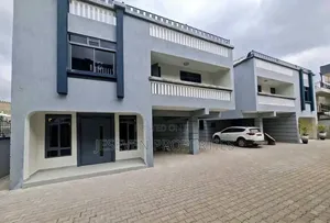 5bdrm Mansion in Syokimau, Gateway Mall Area for rent
