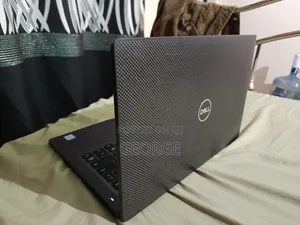 Laptop Dell Latitude 7400 8GB Intel Core i7 SSD 512GB