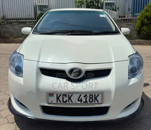 Toyota Auris 2010 White