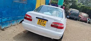 Toyota Corolla 1998 White