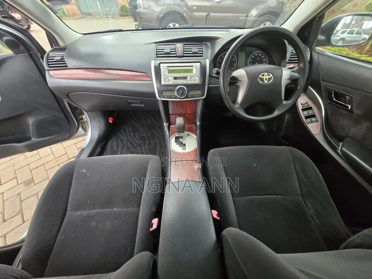 Toyota Allion 2011 Silver