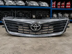 Toyota Axio 2015–2018 Genuine Ex-Japan Front Grille