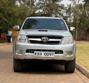 Toyota Hilux 2007 Silver