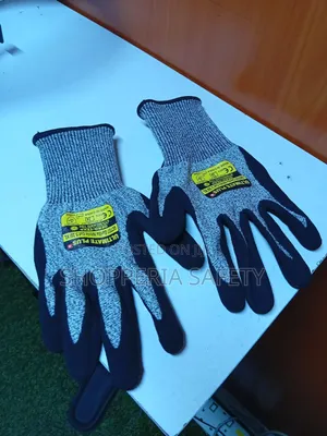 Cut Resistant Gloves