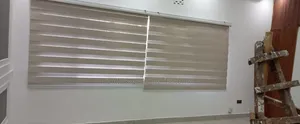 Simple Office Elegance Made Cool With Horizontal Office Blinds
