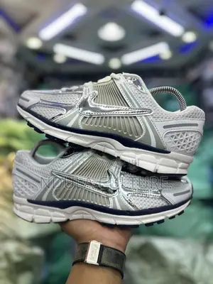 Vomero Zoom 5