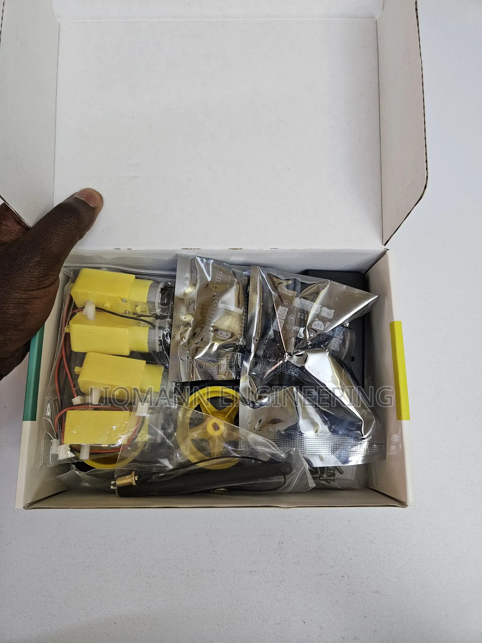 Robotics Learning Kit || Esp32 Smart Car