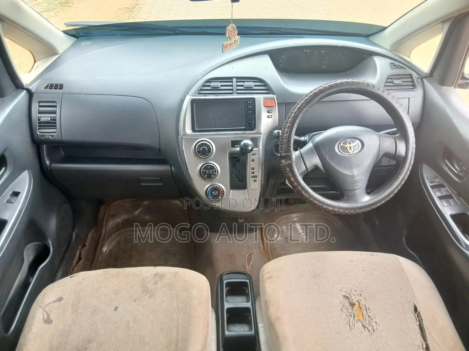 Toyota Ractis 2006 Gray