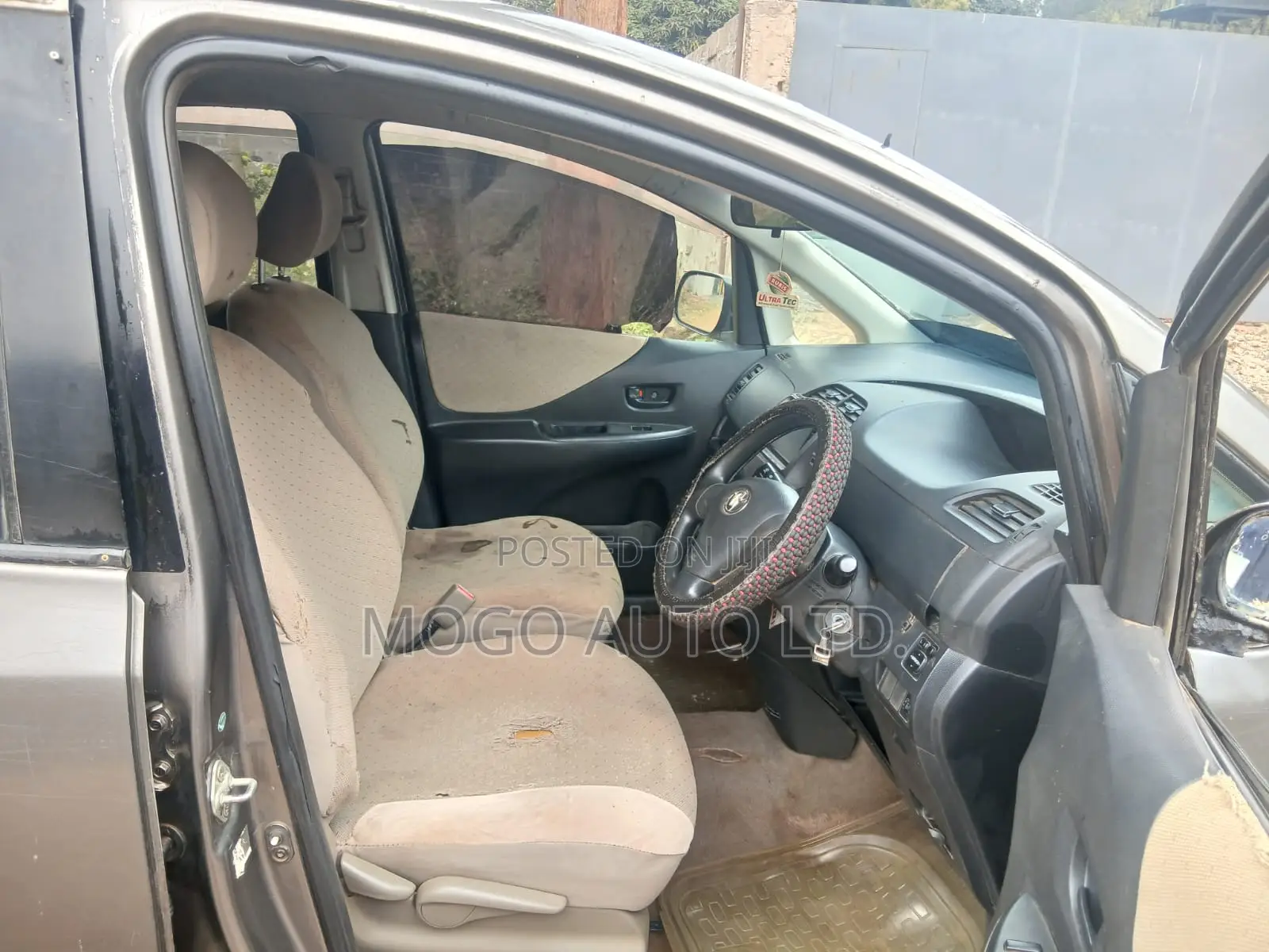 Toyota Ractis 2006 Gray