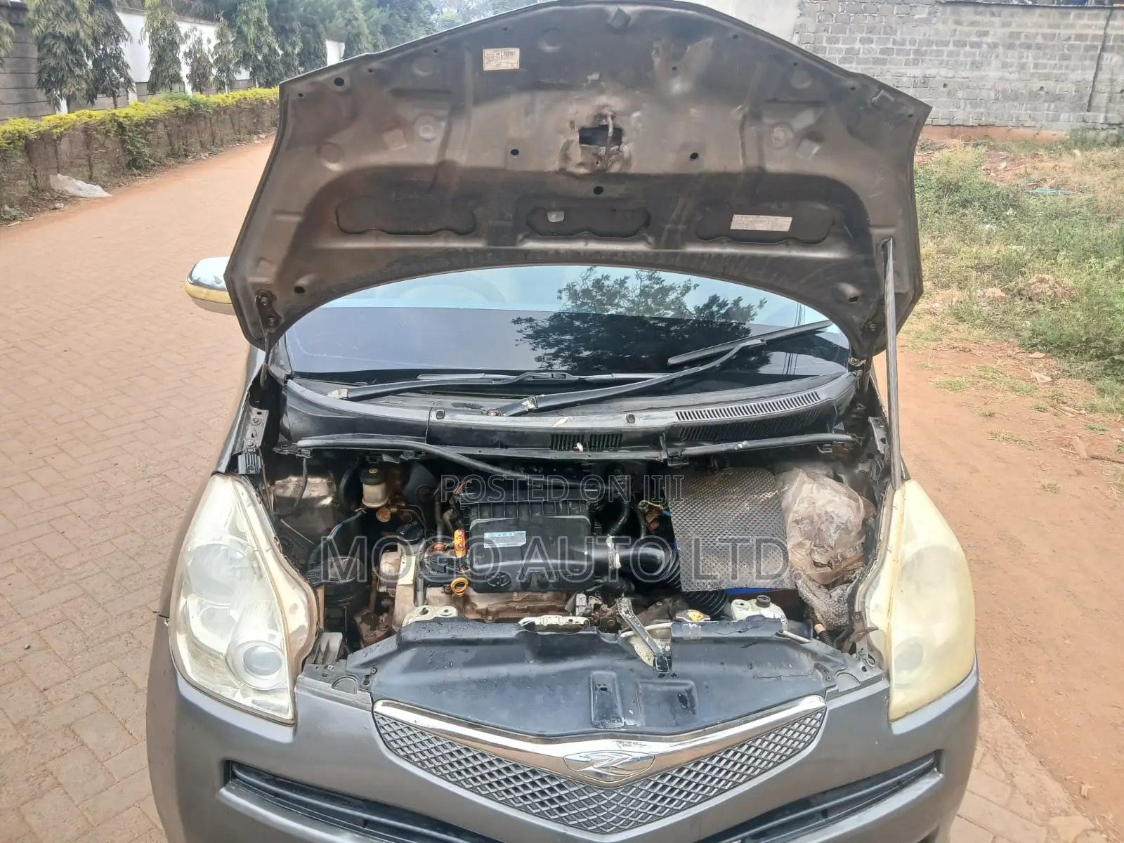 Toyota Ractis 2006 Gray