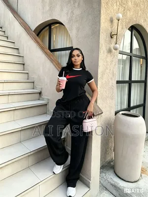 *Luxurious 2pc Nike Set* Soft, Premium-Quality Fabric