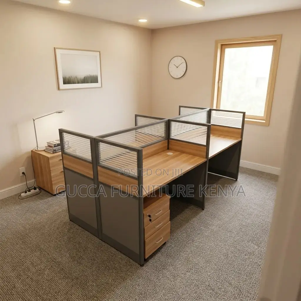 4 Seater Workstation