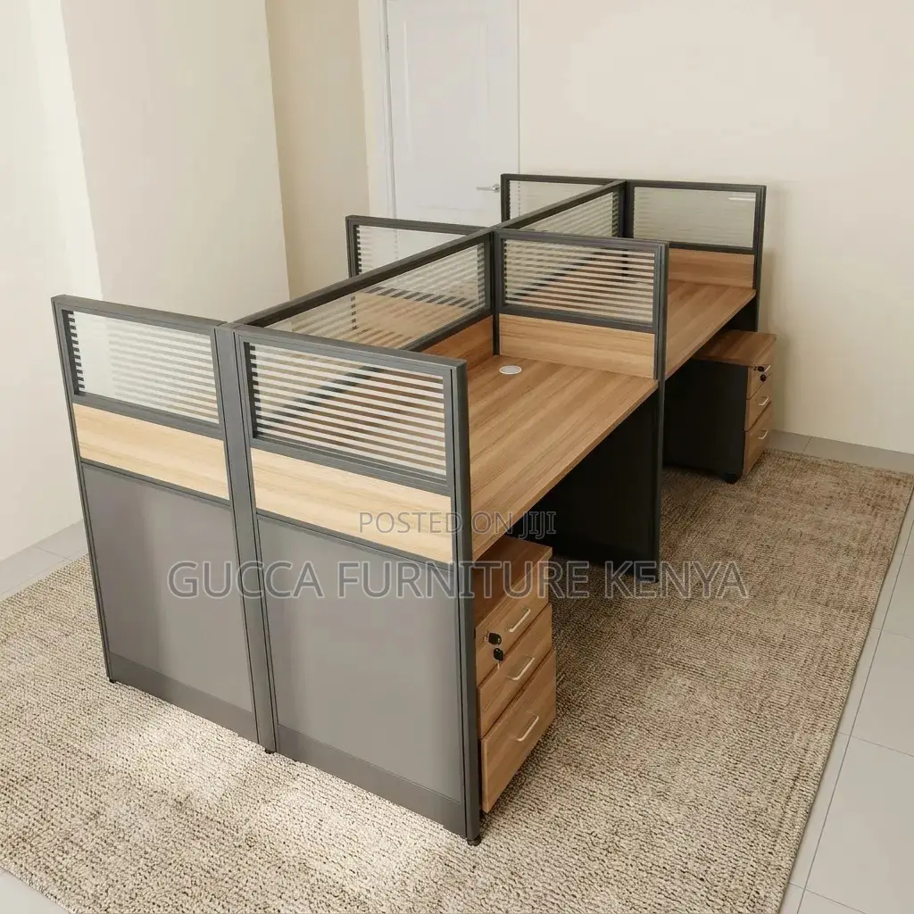 4 Seater Workstation