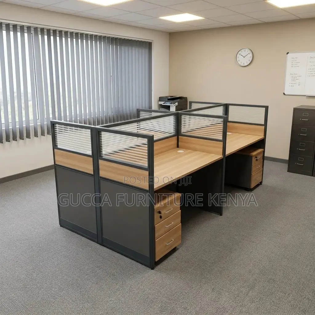 4 Seater Workstation