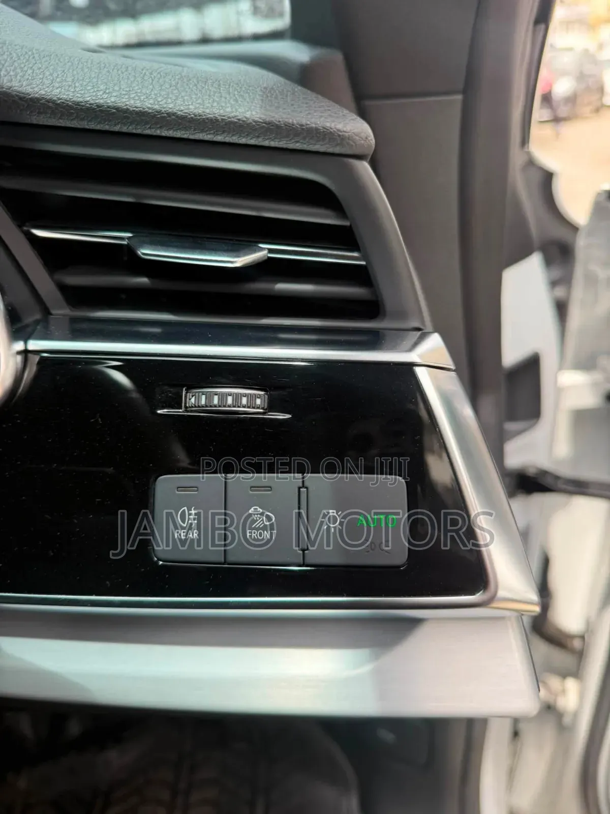 Audi Q8 2021 White