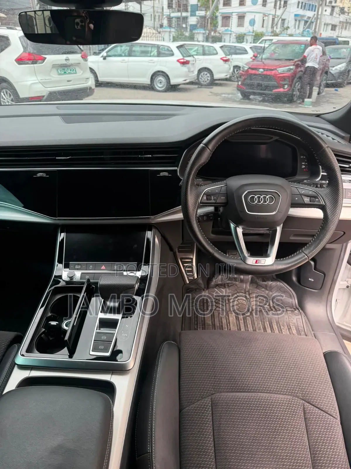 Audi Q8 2021 White