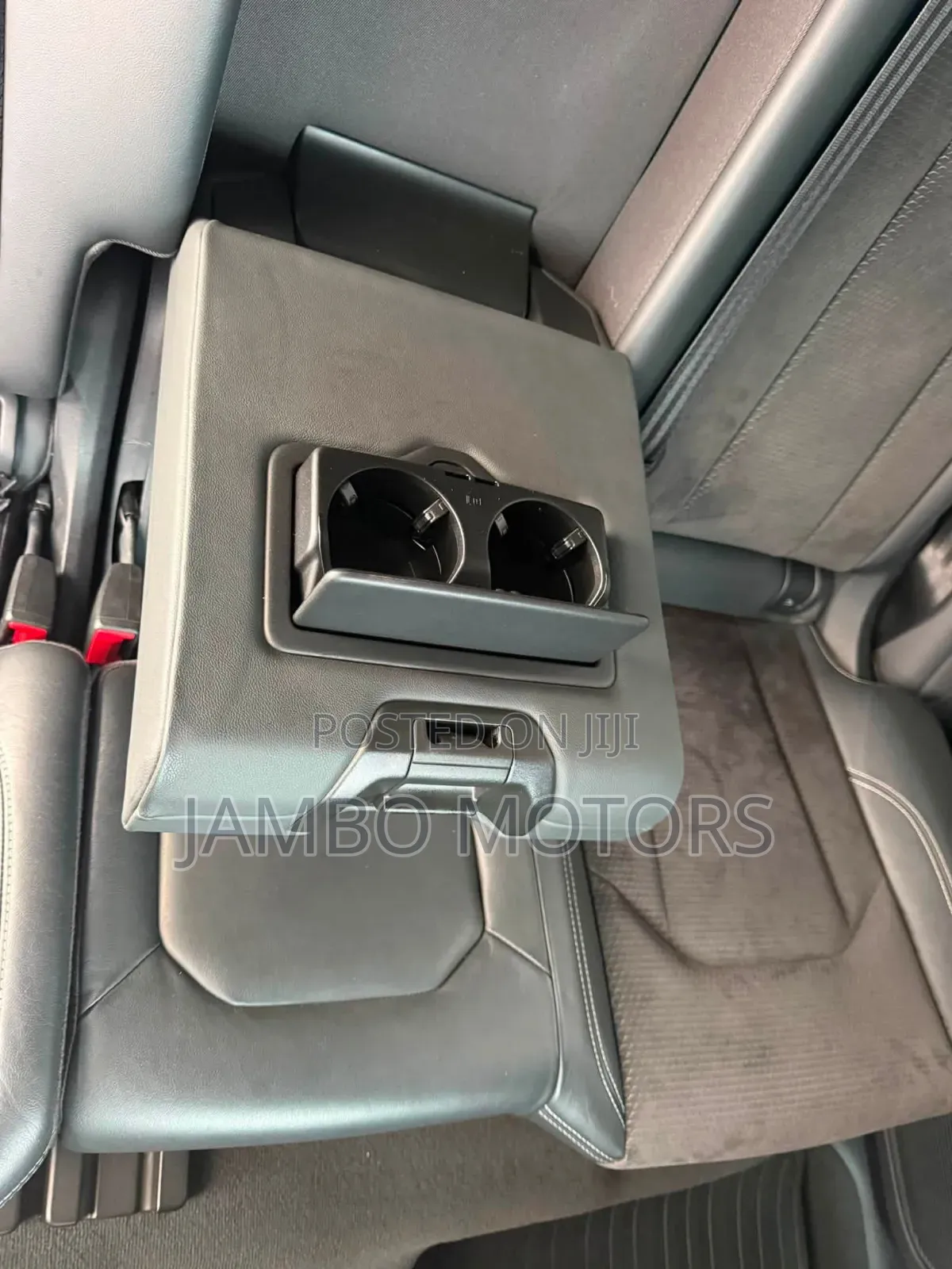 Audi Q8 2021 White