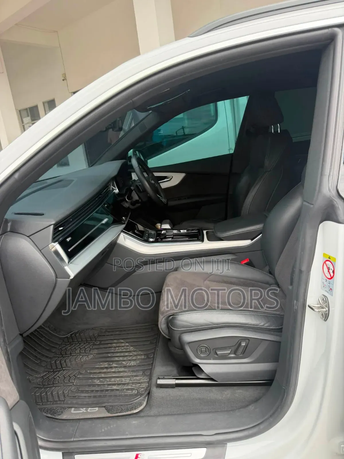 Audi Q8 2021 White