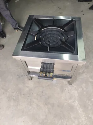 Four-Ring Gas Burner With Cast Iron Grill