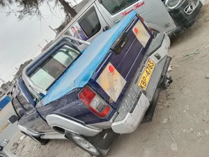 Nissan Hardbody 2007 Blue