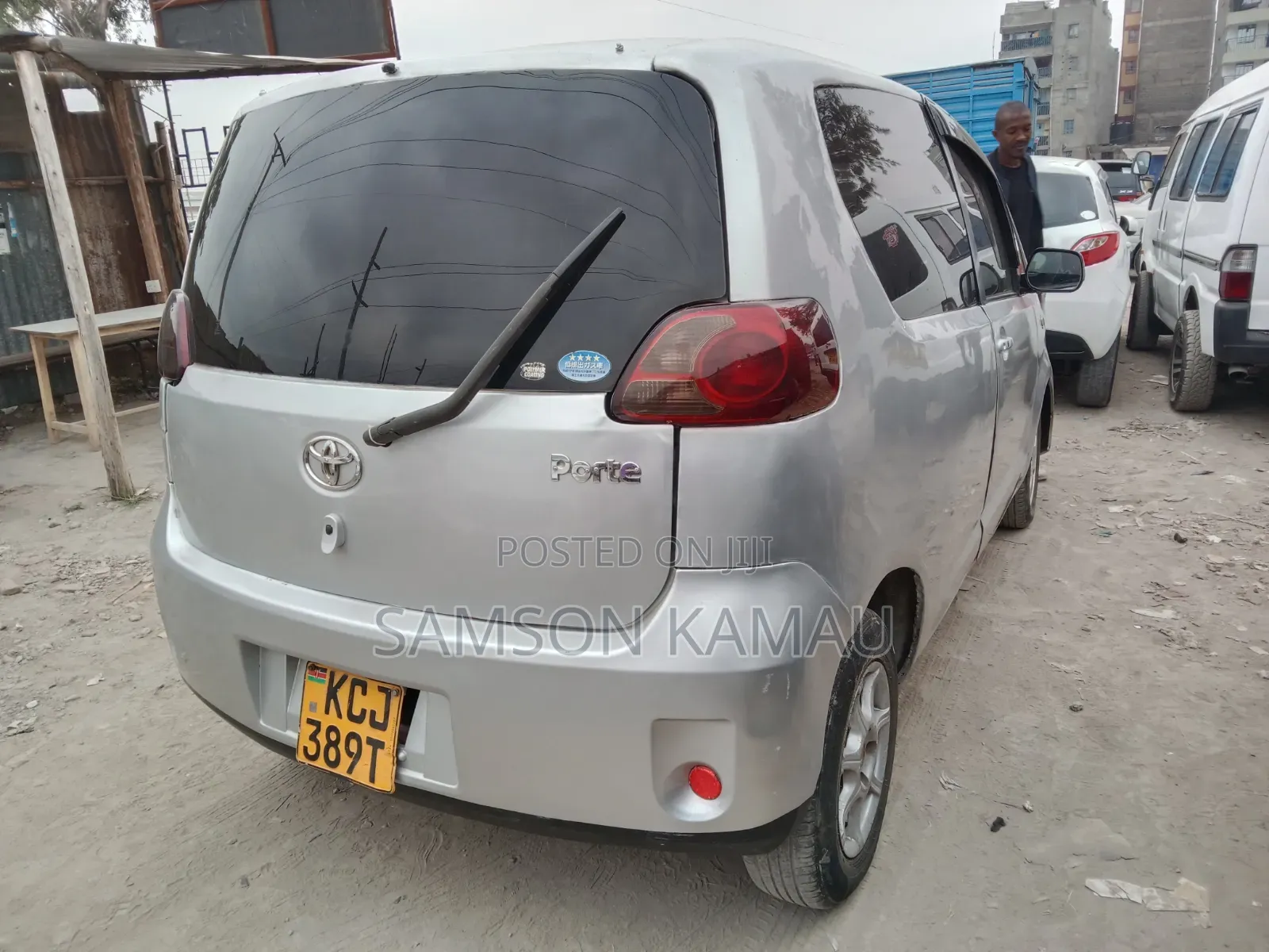 Toyota Porte 2009 Silver