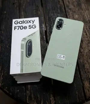New Samsung Galaxy F70e 128 GB Green