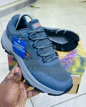 New New SKETCHERS Air-Cooled GOTRAIL